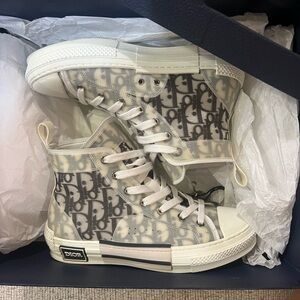 Dior Kids Sneakers - White and Gray